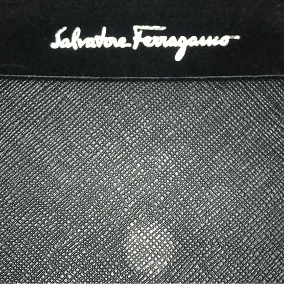 SALVATORE FERRAGAMO Sunglasses for Women oversized geometric frames NEW w/ case - Picture 10 of 10